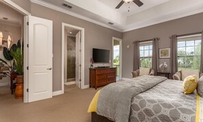 5 bedrooms, iron/ironing board, Internet, bed sheets