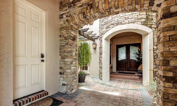 Exterior detail - 5 Star Villa on Orlando’s most Exclusive Reunion Resort and Spa, Orlando Villa 4599 (Kissimmee)