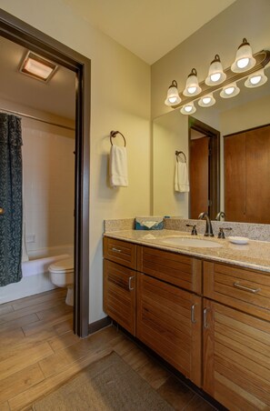 Hair dryer, towels - Relaxed Mountain Living at Timber Run! (Steamboat Springs)