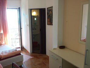 1 bedroom, free WiFi