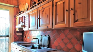Apartment | Private kitchen - Pettirosso (Stresa)