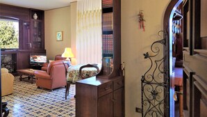Interior entrance - Pettirosso (Stresa)