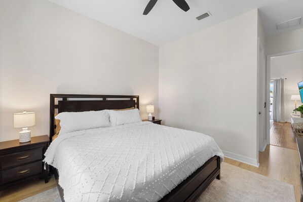 4 bedrooms, desk, iron/ironing board, travel cot