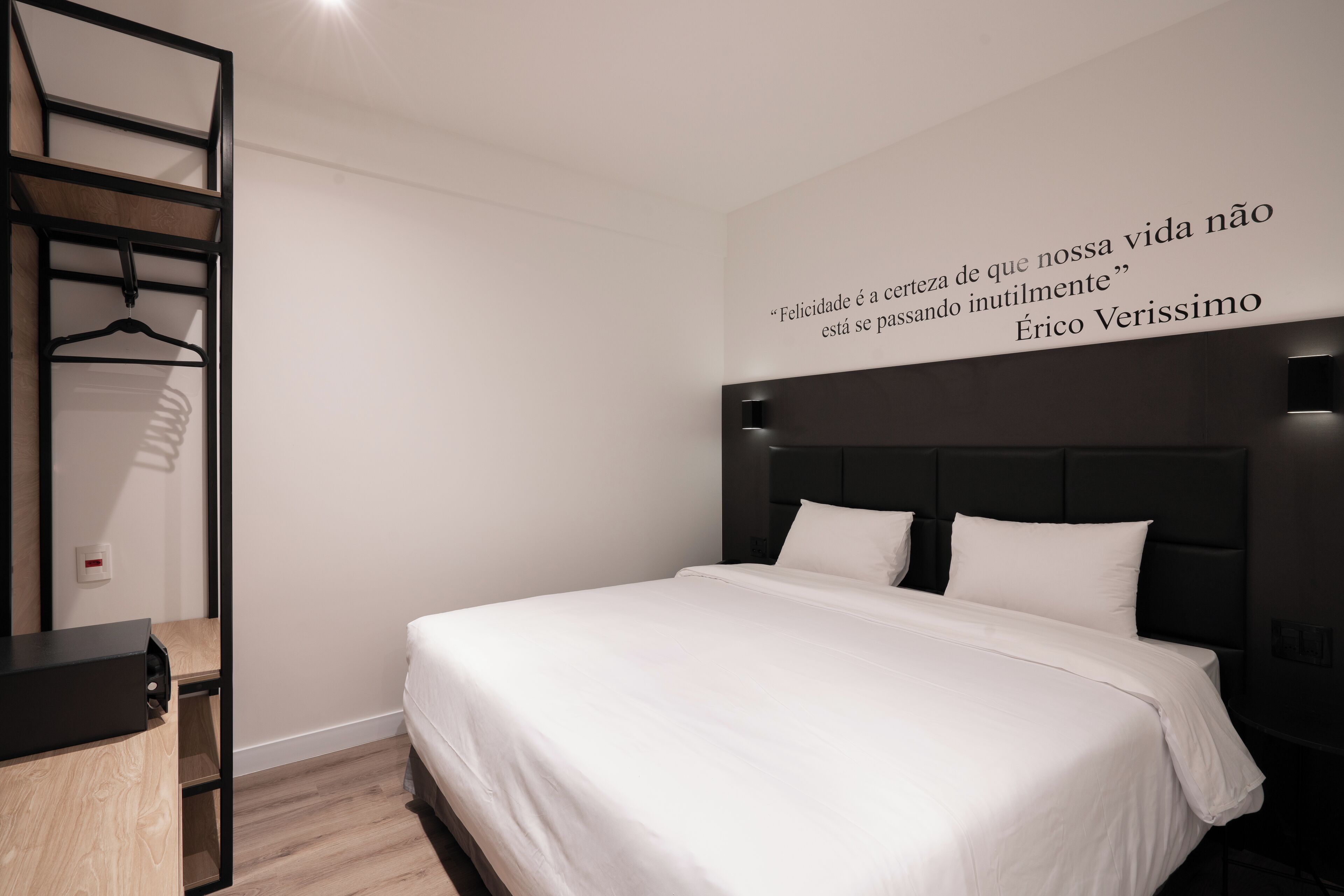 Minibar, in-room safe, soundproofing, free WiFi