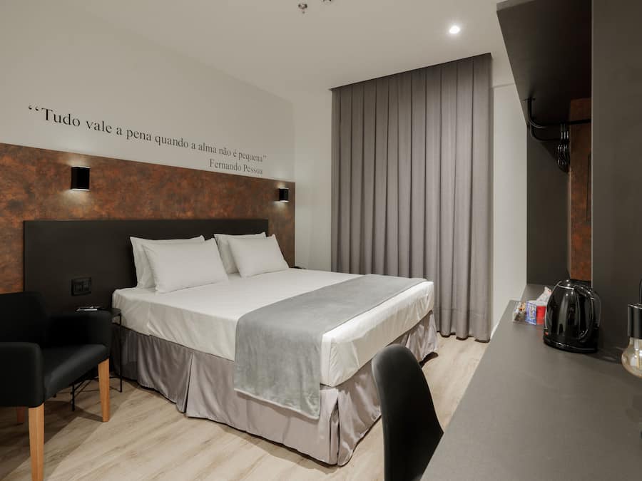 Deluxe Double Room | Minibar, in-room safe, soundproofing, WiFi (free)