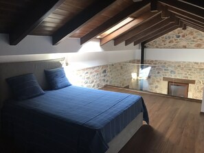 1 makuuhuone, silitysrauta/-lauta, Wi-Fi, vuodevaatteet