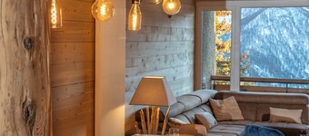 Spacious south-facing 3-room apartment for 6 people with garage