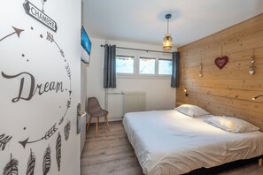 2 Schlafzimmer, Bügeleisen/Bügelbrett, kostenloses WLAN