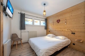 2 Schlafzimmer, Bügeleisen/Bügelbrett, kostenloses WLAN