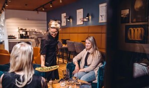 Niet-geclassificeerde afbeelding, 4 van 80, knop