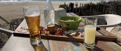 Buiten dineren