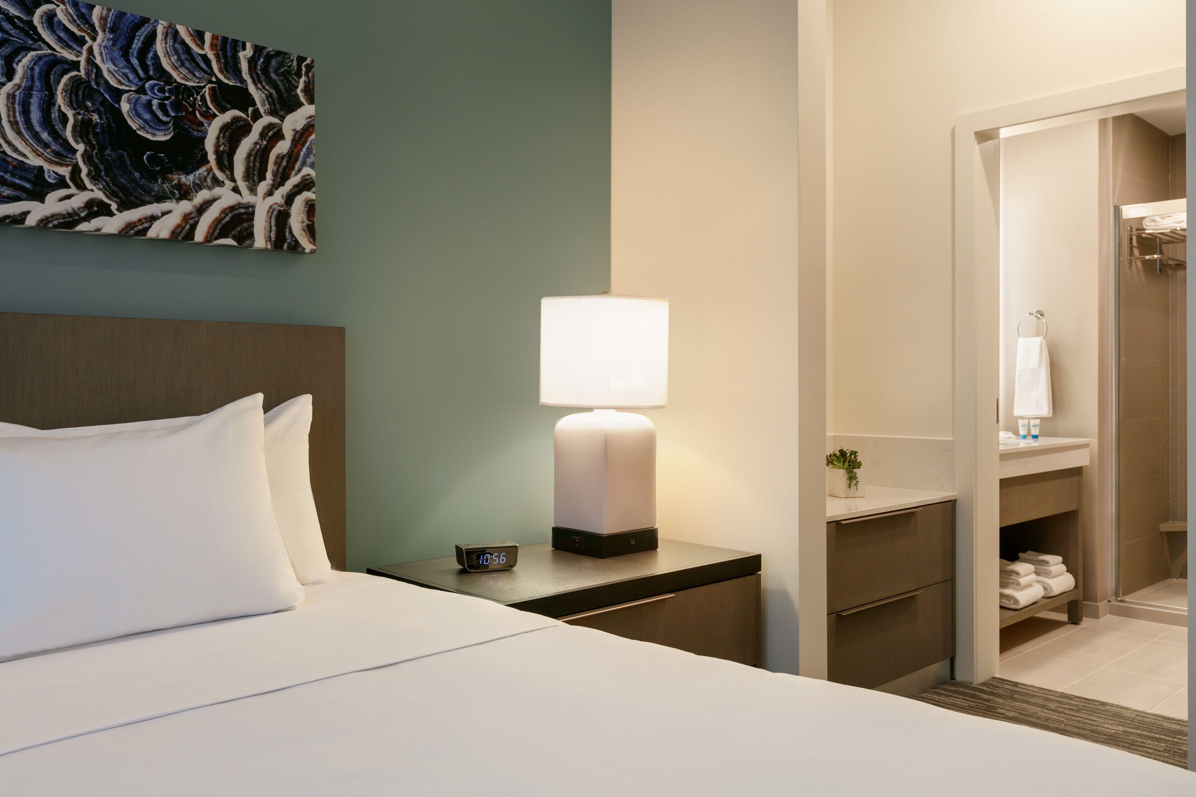 1 bedroom, in-room safe, individually furnished, laptop workspace