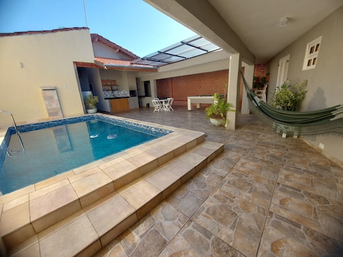 Spacious house with accessibility.  A few meters from the beach. 