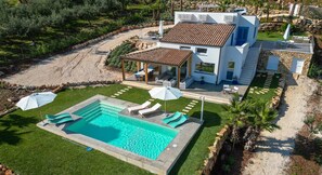 Innenpool, Außenpool