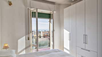 1 chambre, fer et planche Ă  repasser, Wi-Fi gratuit, draps fournis