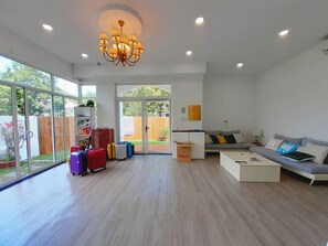 Villa (Loius & Annie) | Coin séjour