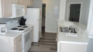 Villa, 2 soverom | Eget kjøkken | Kjøleskap og kaffetrakter/tekoker