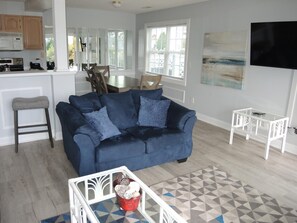 Villa, 2 Bedrooms | Living room