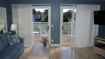 Villa, 2 Bedrooms | Living area | TV