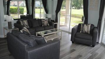 Villa, 1 Bedroom | Living room