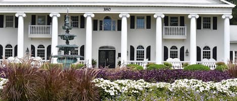 Condo, 1 Bedroom | Exterior