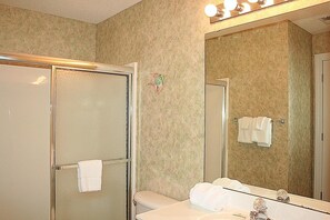 Villa, 2 Bedrooms | Bathroom
