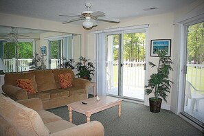 Villa, 2 Bedrooms | Living room
