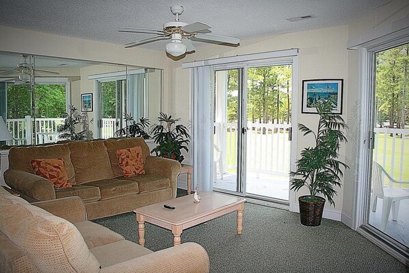 Villa, 2 Bedrooms | Living room