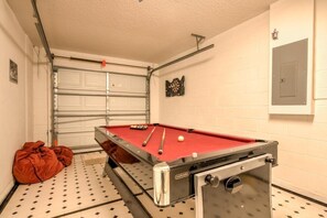 House, 3 Bedrooms | Games room
