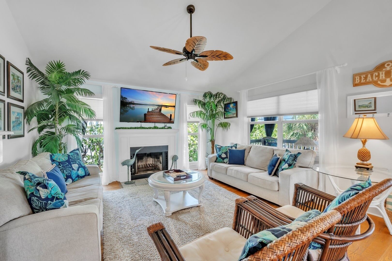 House, 3 Bedrooms | Living area