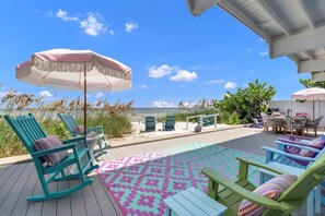 Terrace/patio - Flamingo Bay 4 Bedroom Home by RedAwning (Anna Maria)
