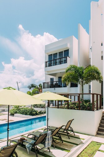 #7 Shalimar  Apartment Saint Kitts, 1BR Vacation Apartment Frigate Bay