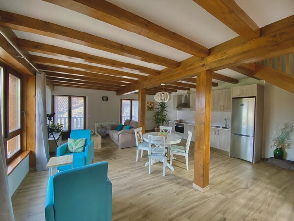 Duplex, Ensuite (4) | Interior