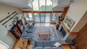 Living area - UNIT 100 - CHALET SKI-IN/OUT - 12 PEOPLE (Saint-Ferréol-les-Neiges)
