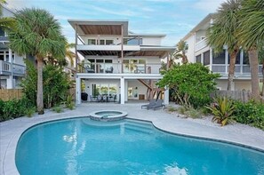 Luokittelematon kuva, 3 kautta 38, painike