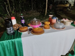 Food and drink - João de Barro Hospedagem (Palmeiras)