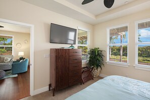 3 bedrooms, iron/ironing board, travel crib, internet