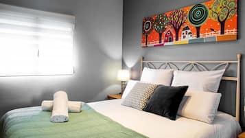 3 dormitorios, tabla de planchar con plancha, wifi gratis y ropa de cama