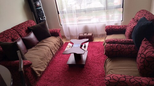 APARTMENT WITH 24 HOUR SECURITY