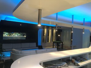 Bar (en la propiedad)