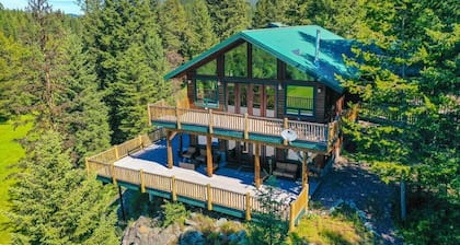Dog Creek Lodge; Luxury Estate Near Whitefish, MT