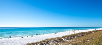 1BR/1BA Condo Across from The Beach!