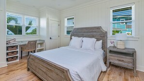 3 habitaciones, tabla de planchar con plancha, wifi y ropa de cama 