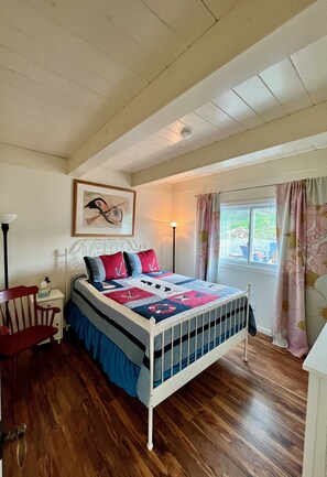 4 chambres, fer et planche à repasser, accès au Wi-Fi (inclus)