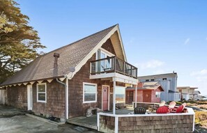 Exterior - Dillon Beach House with Ocean Views 1 Min Walk to Beach Path (Dillon Beach)
