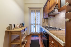 Oven, stovetop