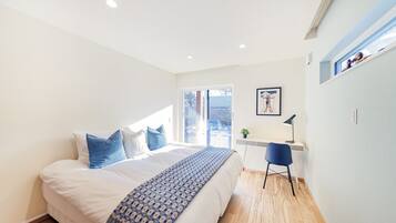 3 bedrooms, down duvets, pillow-top beds, individually decorated