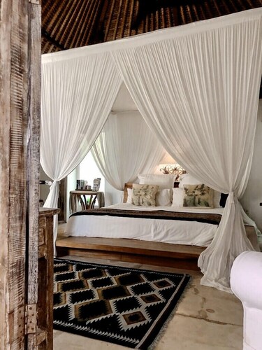 GARDEN ROOM - VILLA BABY MELON, BALI - 5 away to Mesari Beach, Seminyak