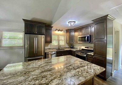 SALE! MUSIC on the Mountain! Come enjoy this cozy, renovated home by Okemo Mtn!