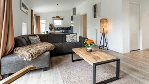 Unclassified image, 3 of 19, button - Beautiful private villa for 6 guests with WIFI, A/C, pool, TV and terrace (Margraten)
